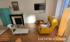 **** Luchon Lounge 1 ****